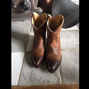 Frye “Billy Short Boot” only worn once